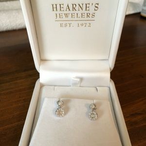 Diamond and white gold earrings 💎